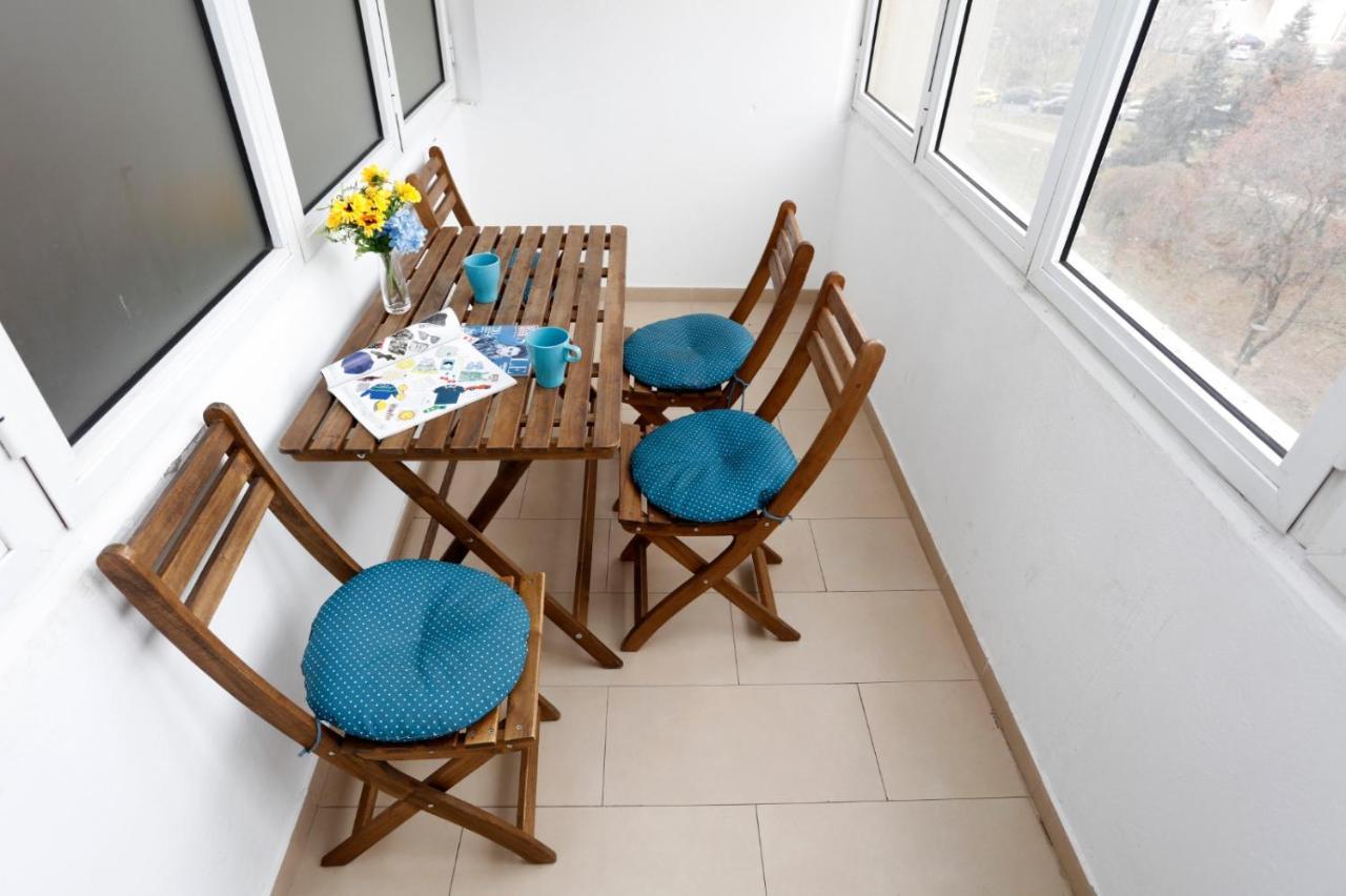 Lovely 2 Bedroom Apartment Near Old Town Bucureşti Ngoại thất bức ảnh