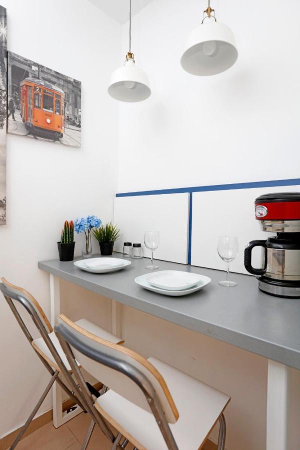 Lovely 2 Bedroom Apartment Near Old Town Bucureşti Ngoại thất bức ảnh